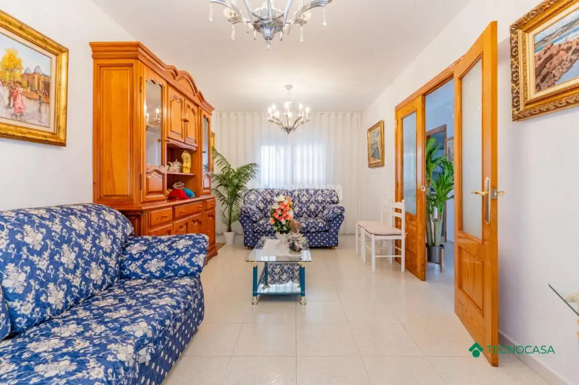 Sala de estar de Piso en venta en Roquetas de Mar con Aire acondicionado, Terraza y Balcón