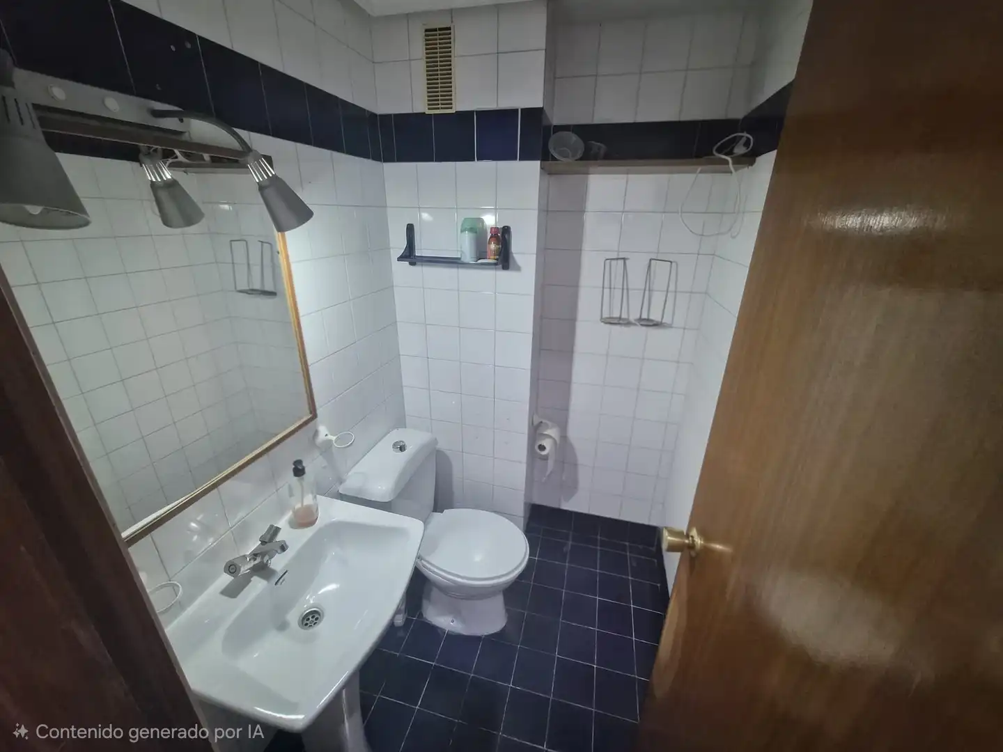 Bathroom of Flat for sale in Mérida  with Storage room, Furnished and Balcony