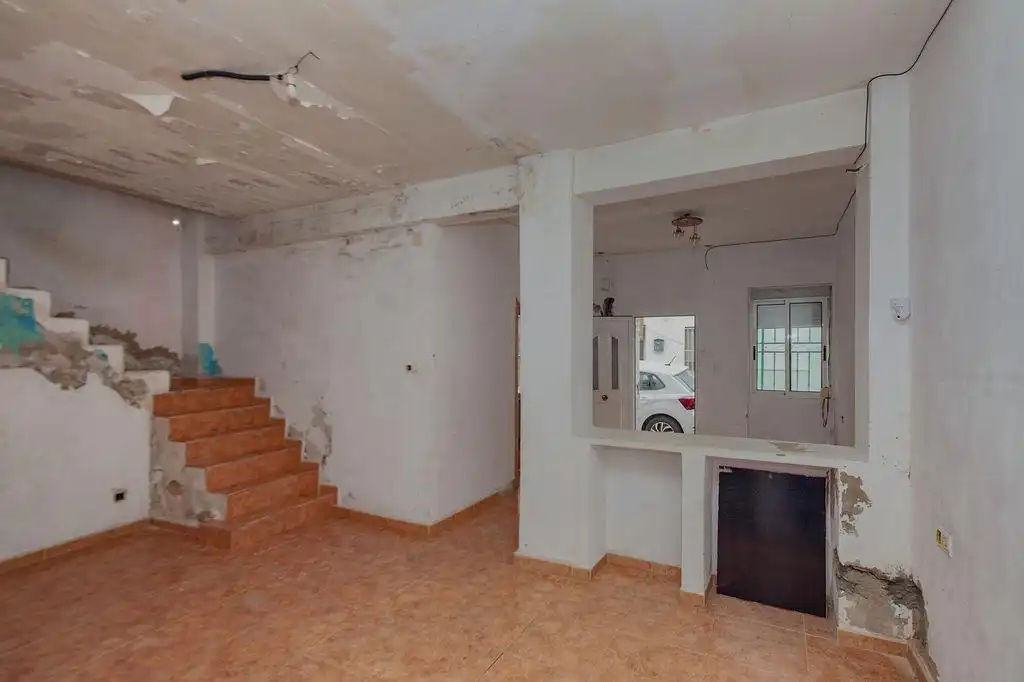 Houses for sale in Tavernes de la Valldigna  with Terrace