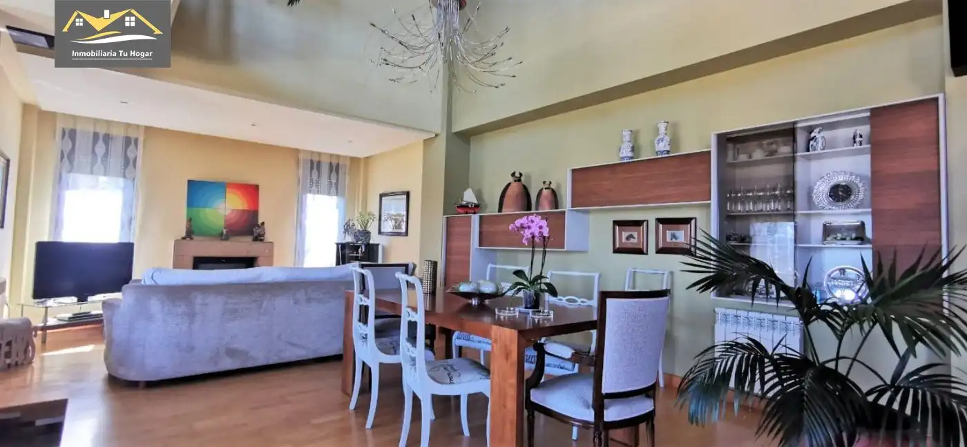Comedor de Casa o chalet en venta en A Pobra de Trives  con Calefacción, Terraza y Trastero