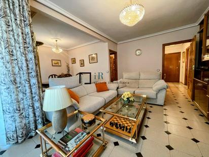 Living room of Flat for sale in  Toledo Capital  with Air Conditioner, Heating and Terrace