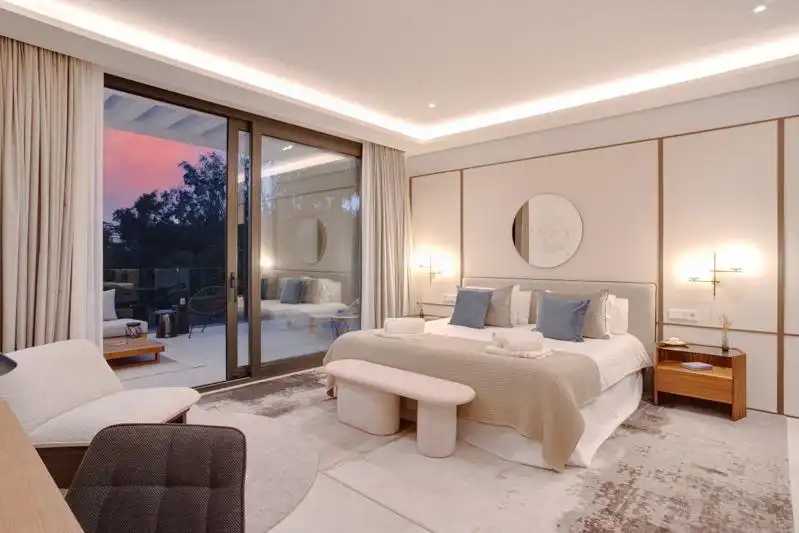 Bedroom of Houses for sale in Marbella  with Air Conditioner, Heating and Private garden