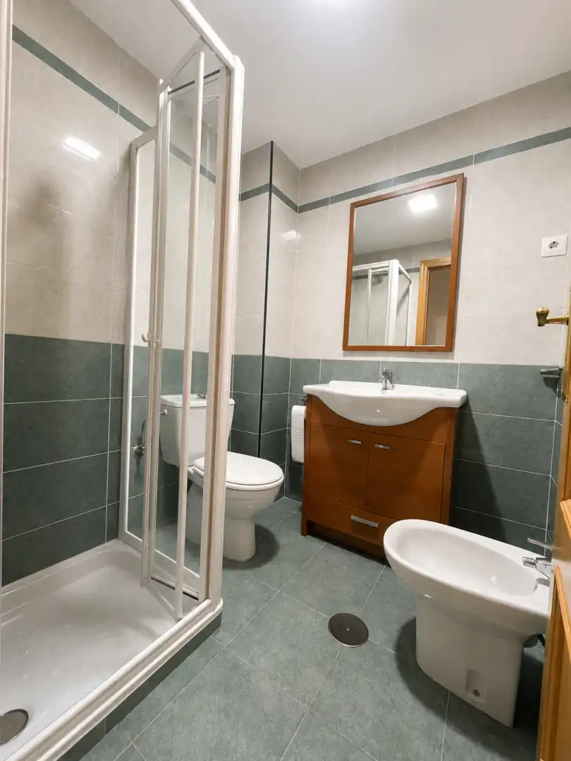 Baño de Piso en venta en Paterna con Aire acondicionado, Calefacción y Piscina