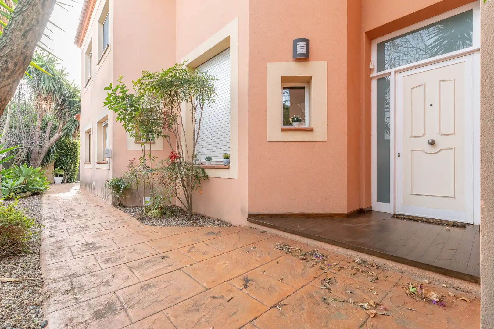 Außenansicht von Haus oder Chalet zum Verkauf in Reus mit Privatgarten, Parkett und Schwimmbad