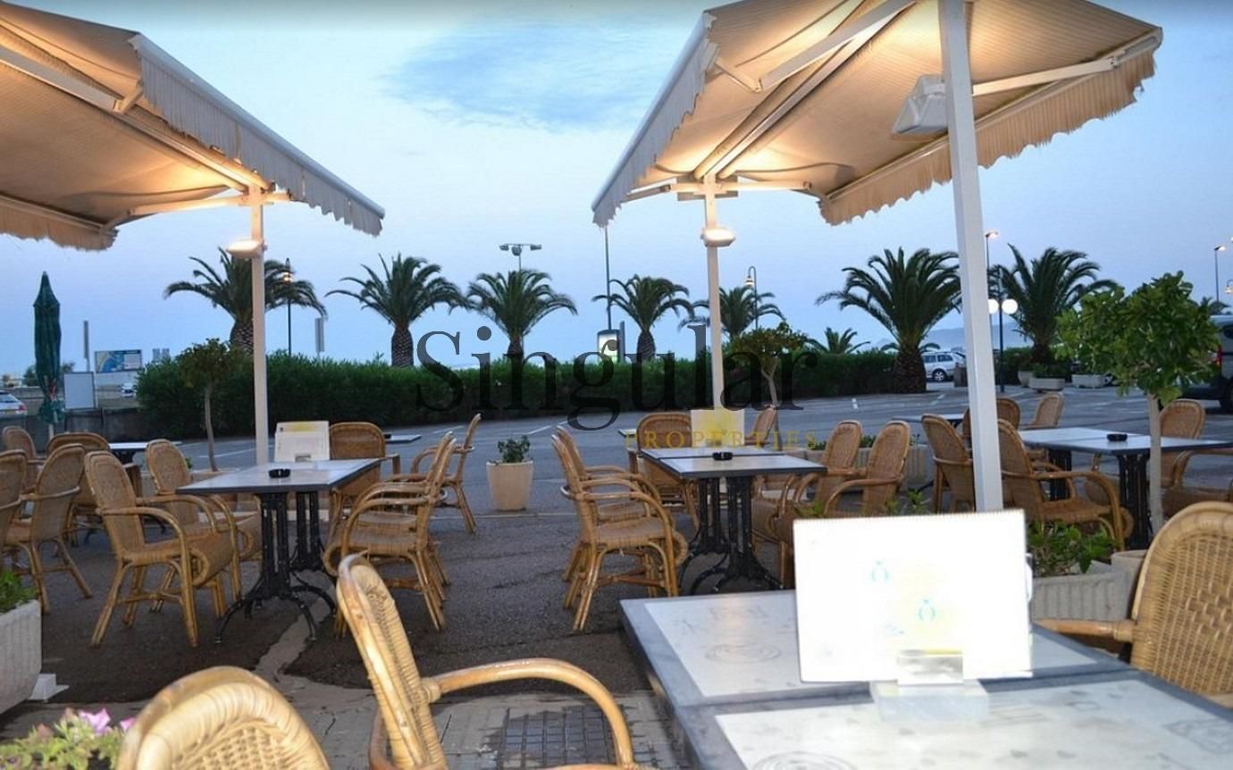 Premises for sale in L'Estartit  with Air Conditioner
