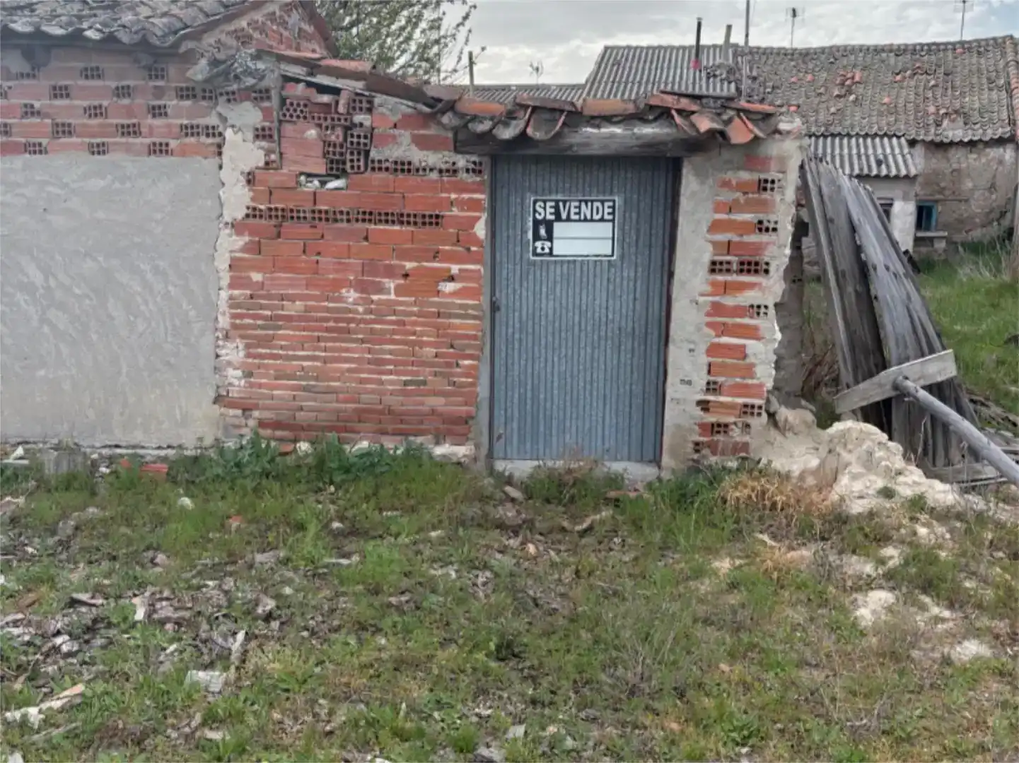Finca rústica en venda en Alcazarén amb Jardí privat, Parquet i Moblat