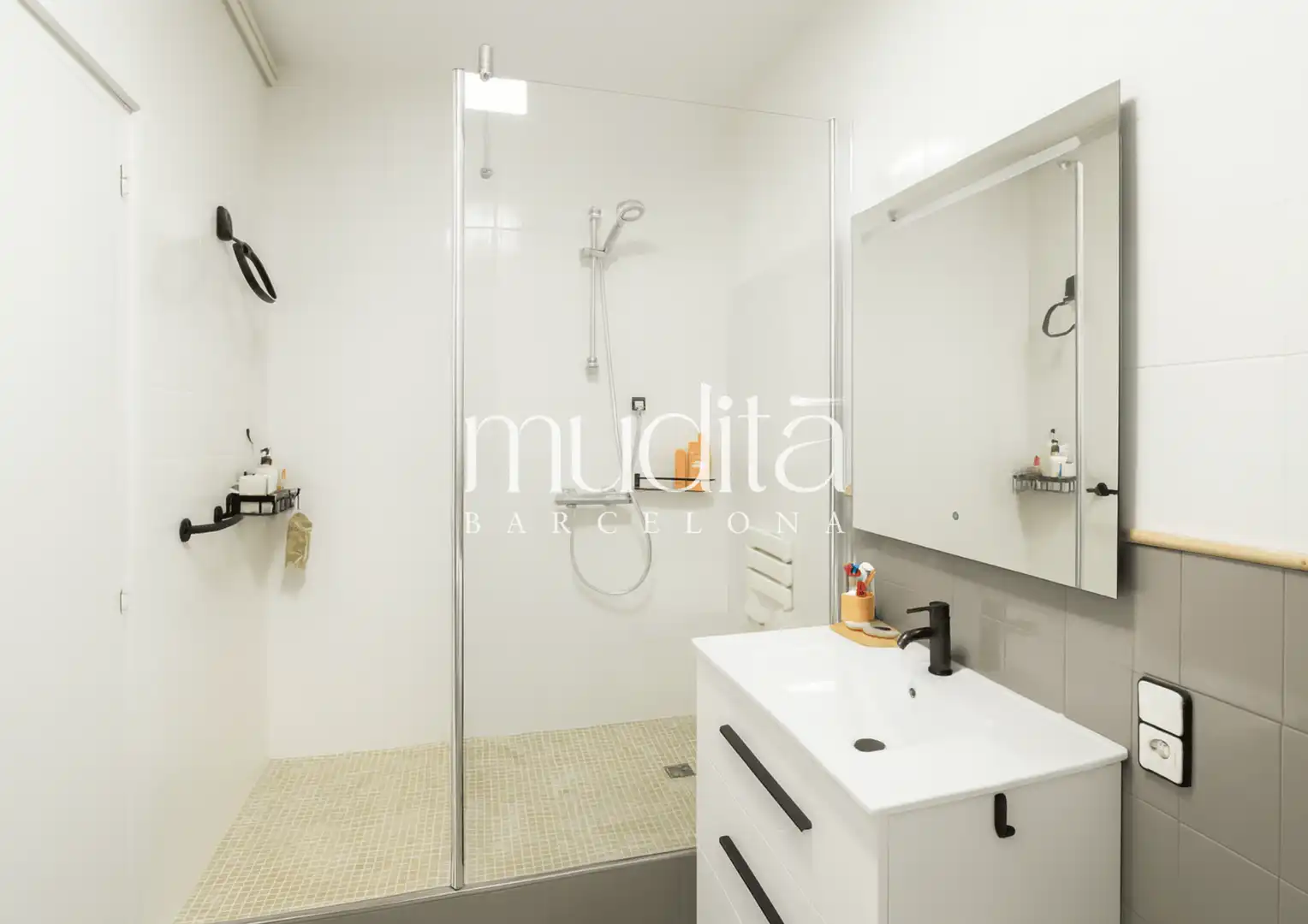 Bany de Apartament en venda en Sant Quirze de Besora amb Forn i Balcó