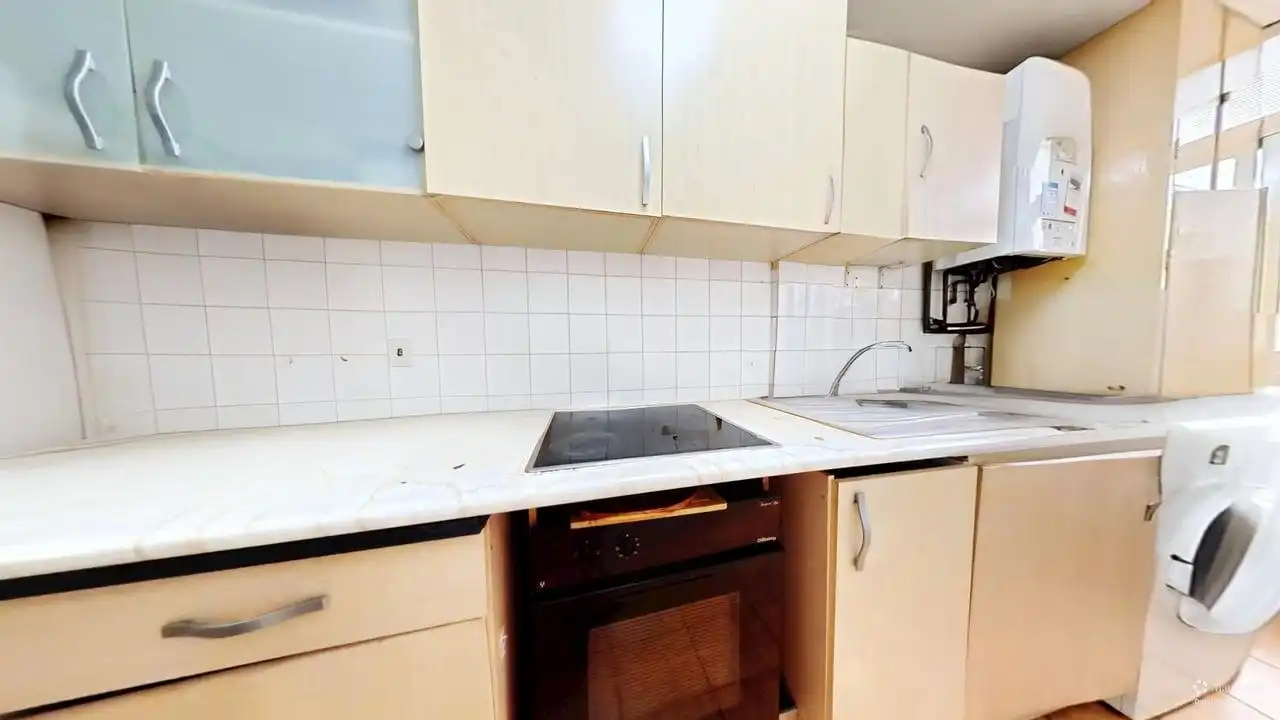 Cocina de Piso en venta en Madrid con Calefacción y Amueblado