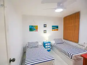 Schlafzimmer von Erdgeschoss zur Miete in Almuñécar mit Klimaanlage, Terrasse und Möbliert