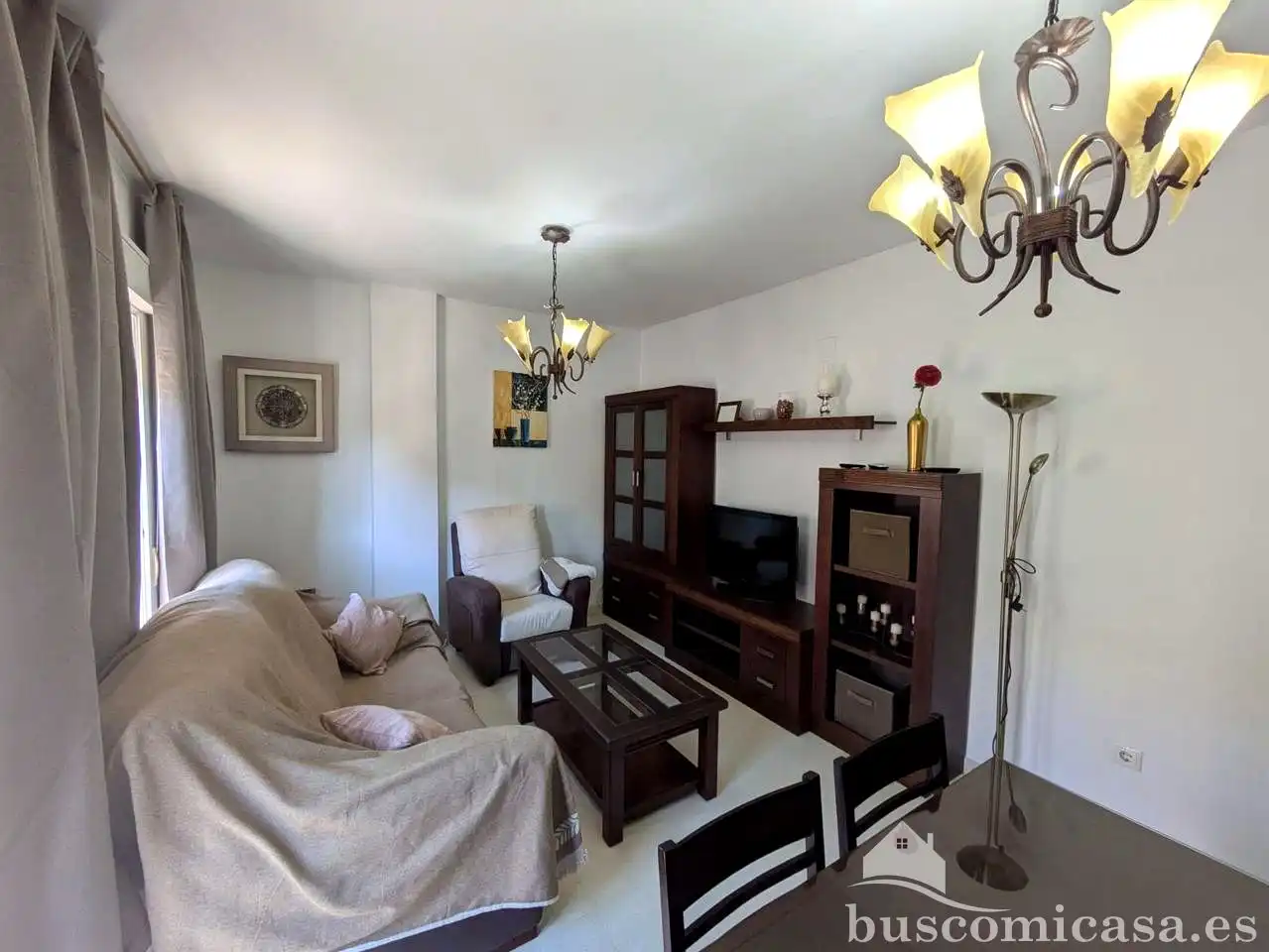 Sala d'estar de Pis de lloguer en Linares amb Aire condicionat i Moblat