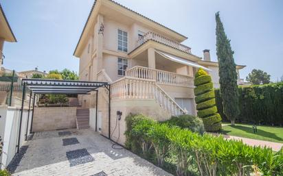 Vista exterior de Casa o xalet en venda en Petrer amb Aire condicionat, Terrassa i Balcó