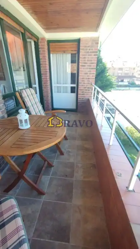 Terraza de Piso en venta en Medina de Pomar con Calefacción, Jardín privado y Terraza