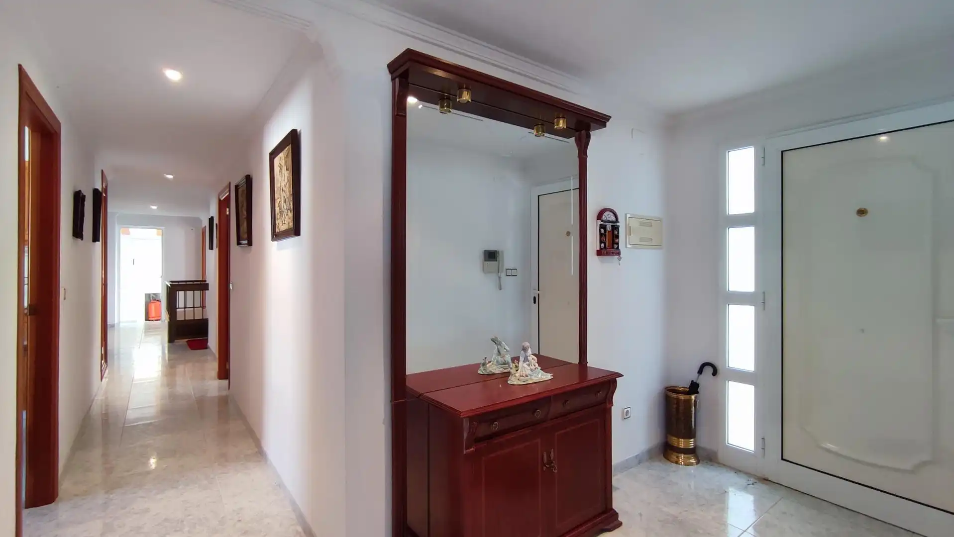 Casa o chalet en venta en Oliva con Jardín privado y Trastero