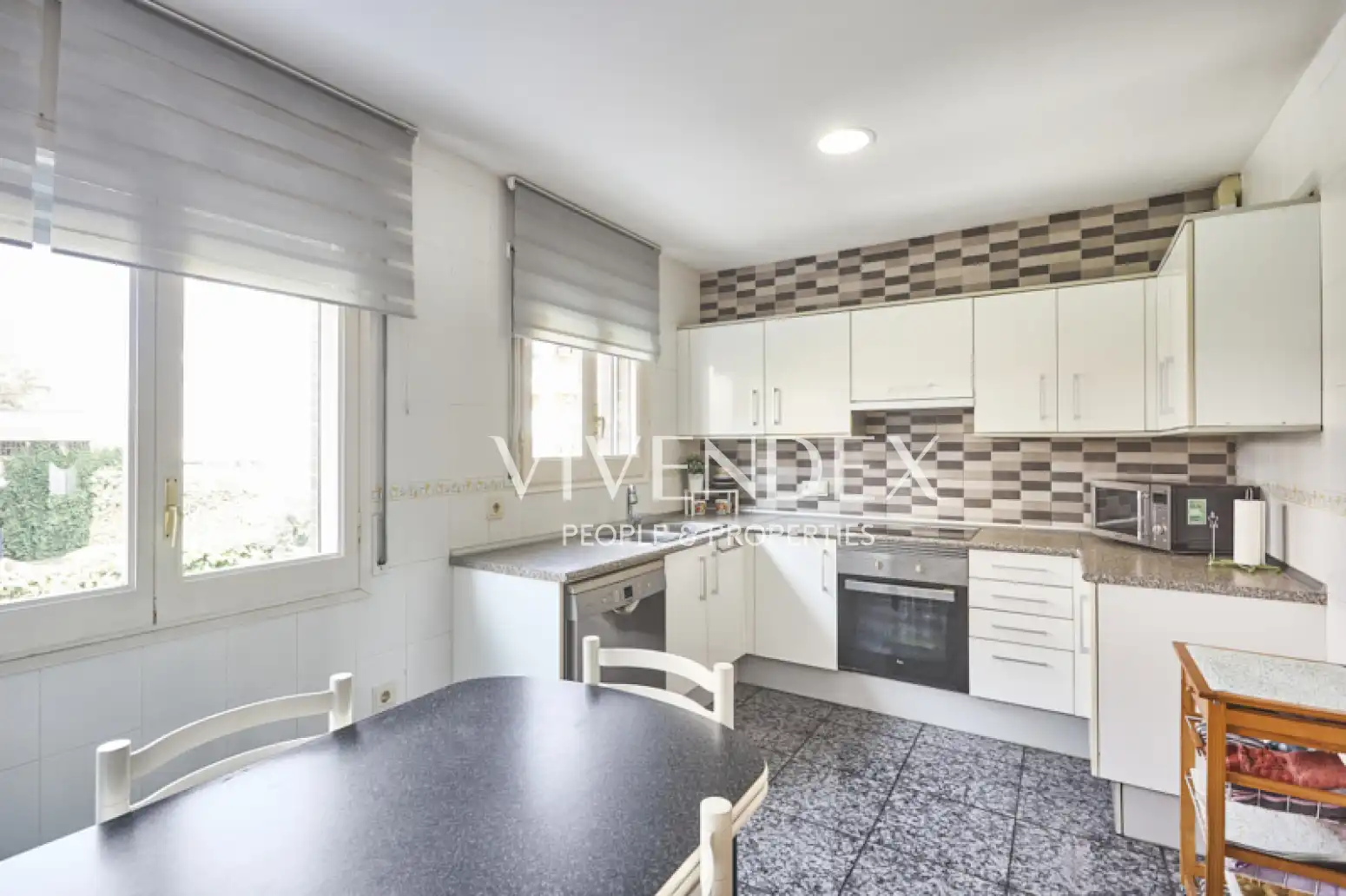 Cocina de Casa adosada en venta en Viladecans con Calefacción, Jardín privado y Terraza