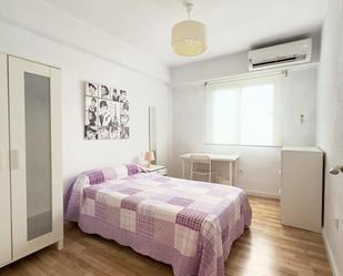 Dormitori de Apartament per a compartir en Moncada amb Aire condicionat, Moblat i Forn