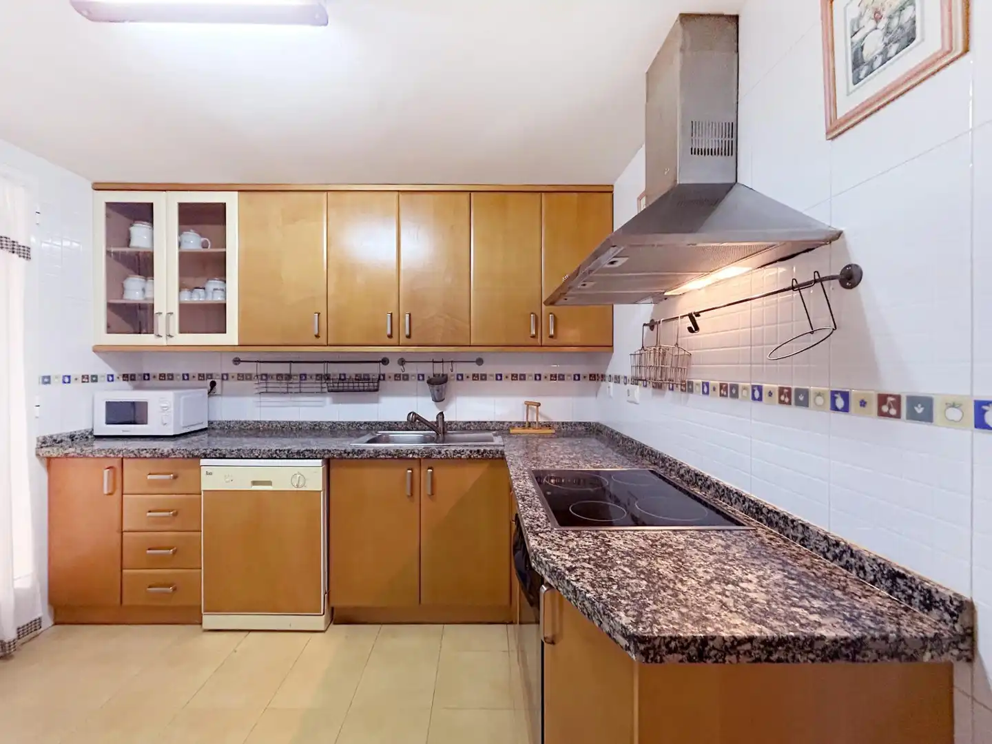 Cuina de Apartament en venda en Alicante / Alacant amb Terrassa, Balcó i Alarma