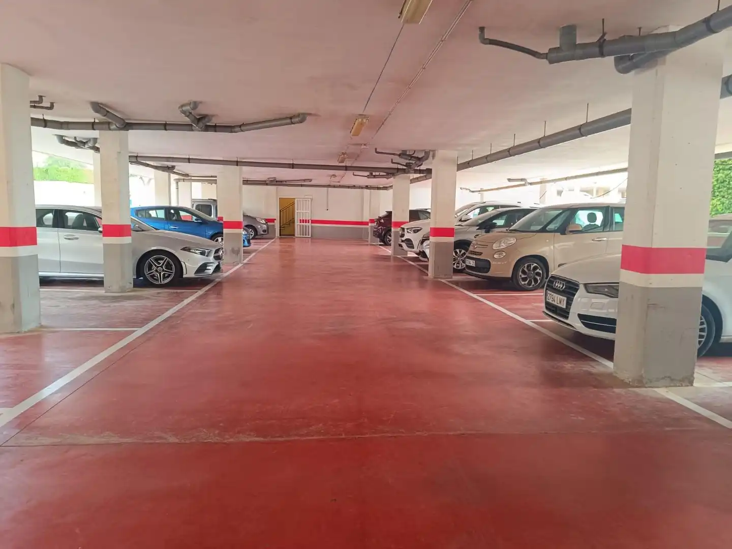 Aparcament de Apartament de lloguer en Santa Pola amb Aire condicionat, Terrassa i Moblat
