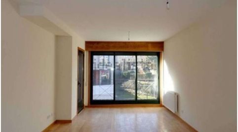 Foto 3 de Piso en venta en Calle Ramón Peinador, 36, Mondariz-Balneario, Pontevedra