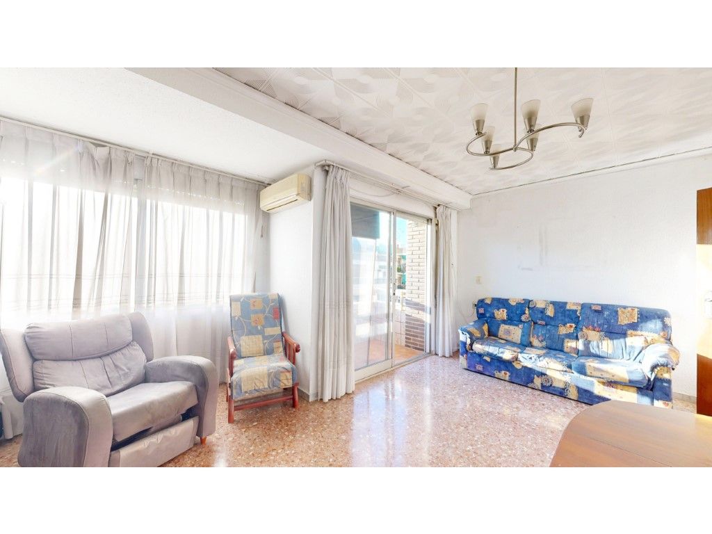 Sala d'estar de Pis en venda en Torrent amb Balcó