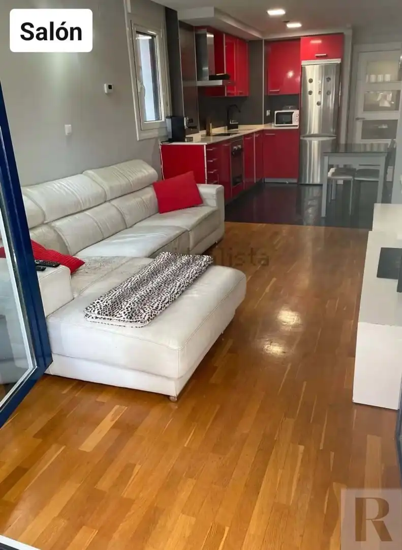 Sala d'estar de Pis en venda en Orio amb Terrassa, Traster i Moblat