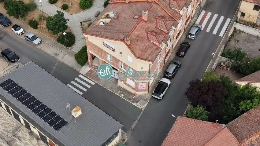 Local commercial à vendre à La Lastrilla