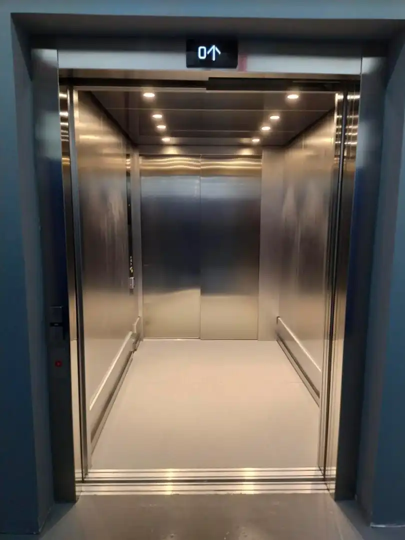 Storage room for rent in Barcelona  with Alarm