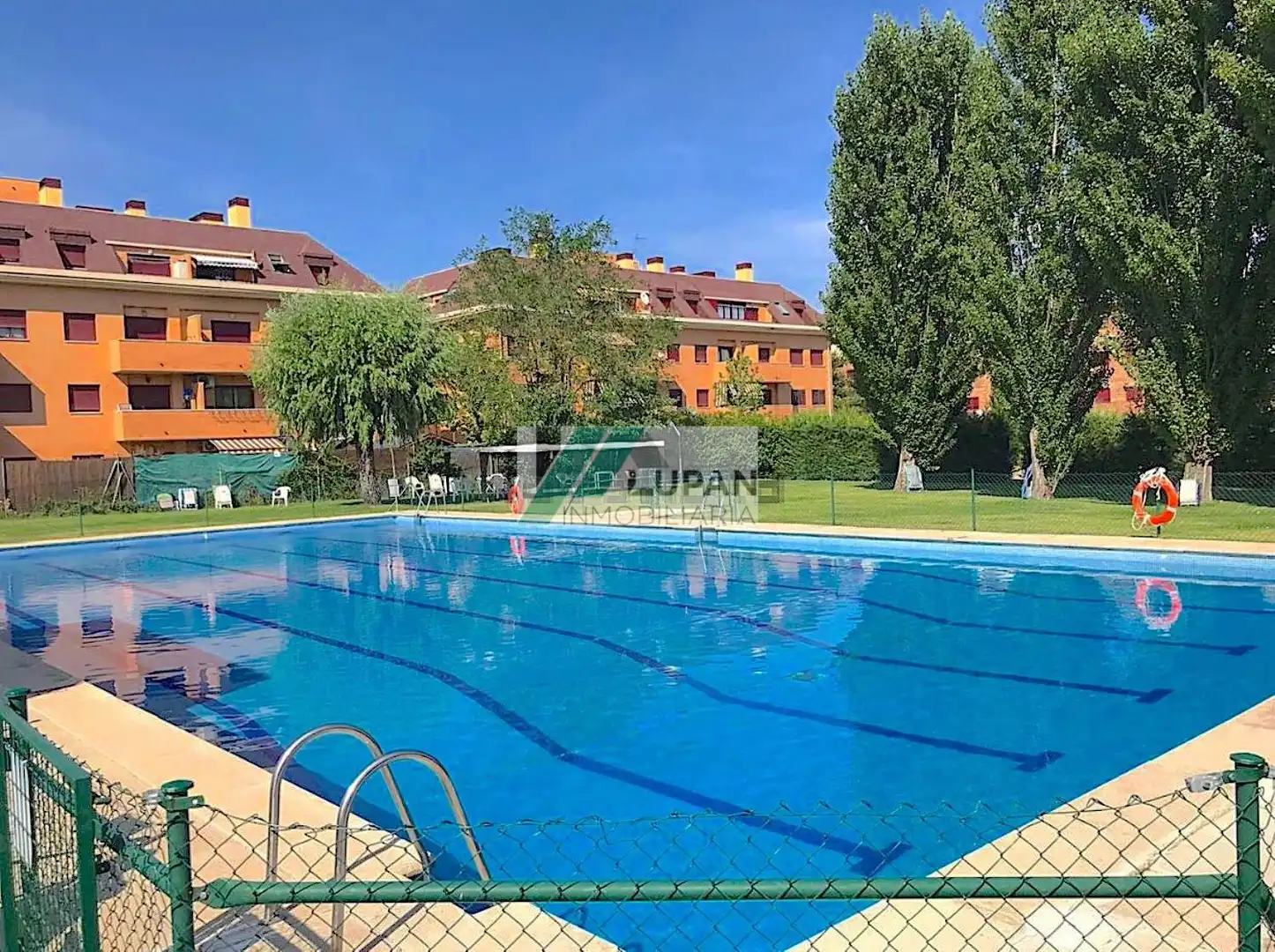 Piscina de Piso en venta en Collado Villalba con Aire acondicionado, Calefacción y Parquet