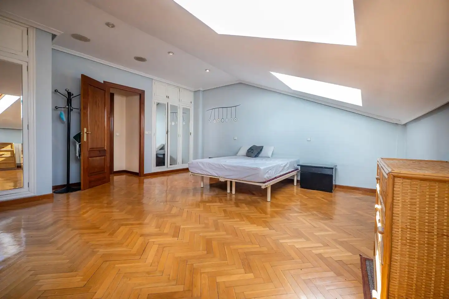 Schlafzimmer von Wohnung zum Verkauf in Ávila mit Klimaanlage, Parkett und Terrasse