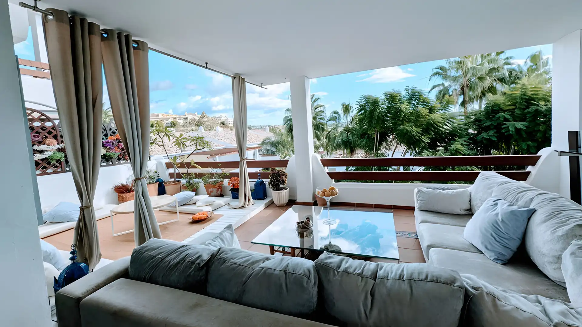 Apartament amb piscina en venda a Selwo, imagen 3