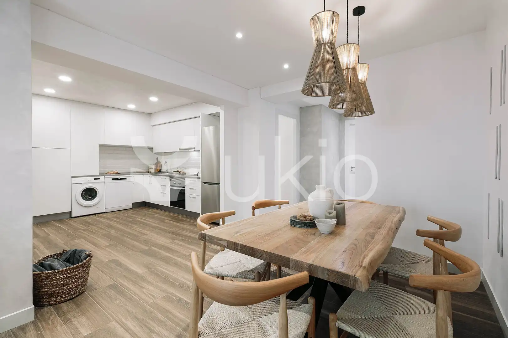 Cocina de Apartamento de alquiler en Barcelona con Aire acondicionado, Amueblado y Horno