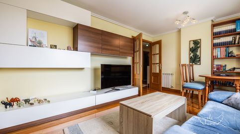 Foto 2 de Piso en venta en Calle Ernest Lluch, 11, La Pereda, Santander