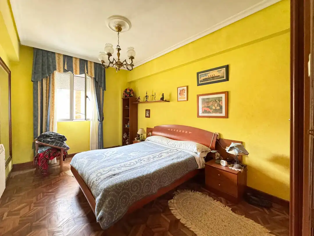 Schlafzimmer von Wohnung zum Verkauf in Legazpi mit Heizung, Abstellraum und Möbliert