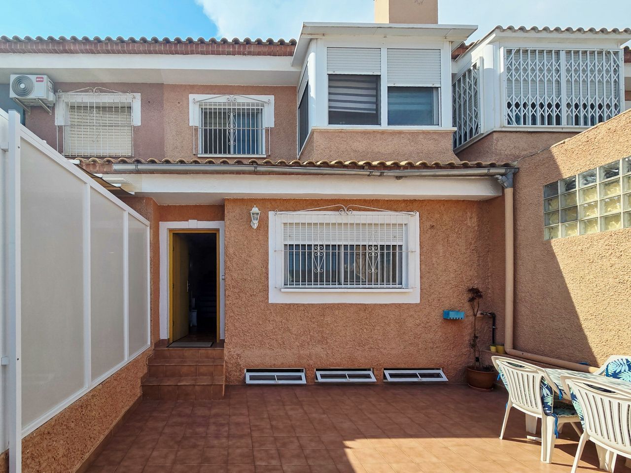 Casa adosada en venda a Bellavista - Capiscol - Frank Espinós