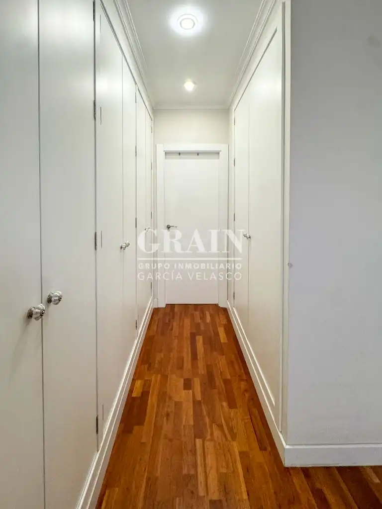 Flat for sale in Albacete  with Air Conditioner, Heating and Storage room