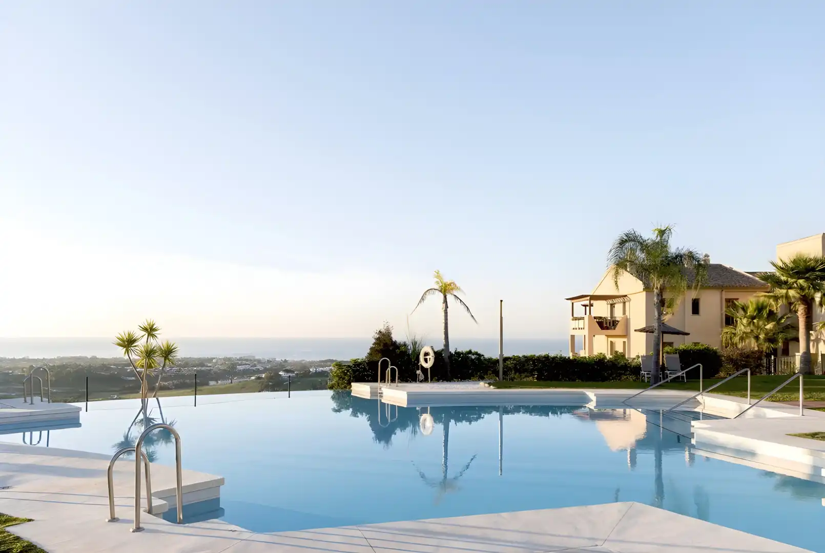 Apartament amb piscina en venda a Marbella Centro
