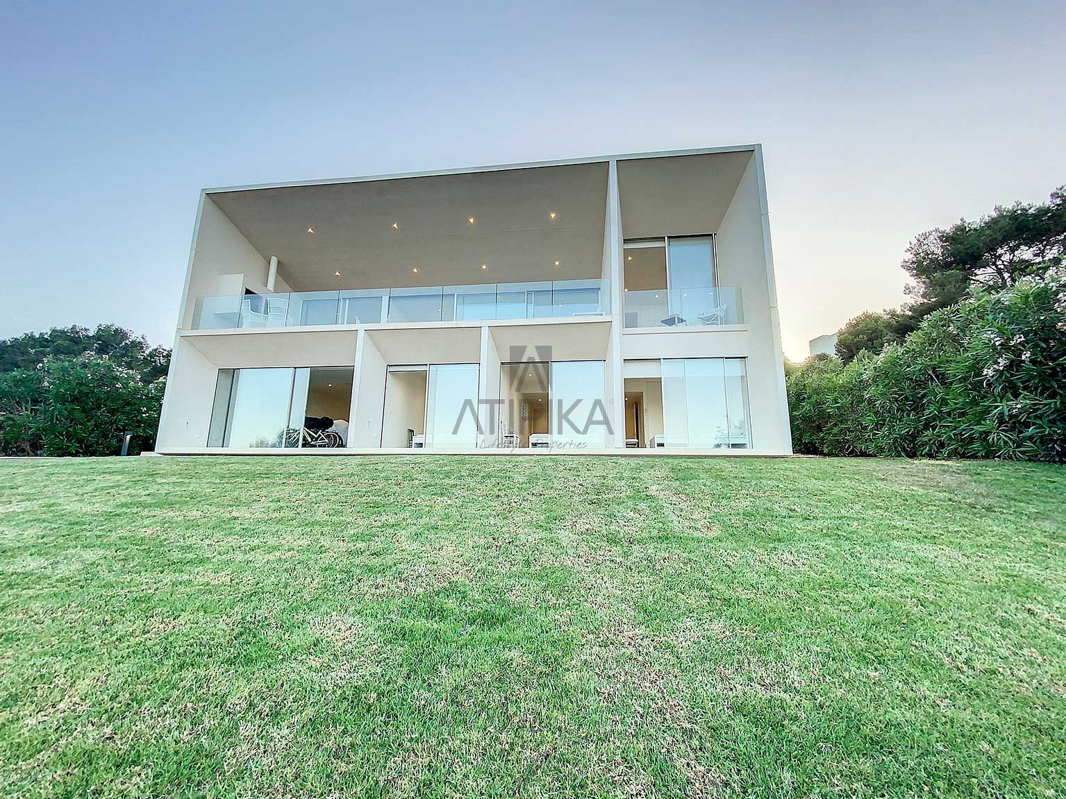 Vista exterior de Casa o xalet en venda en Maó amb Terrassa, Forn i Rentadora