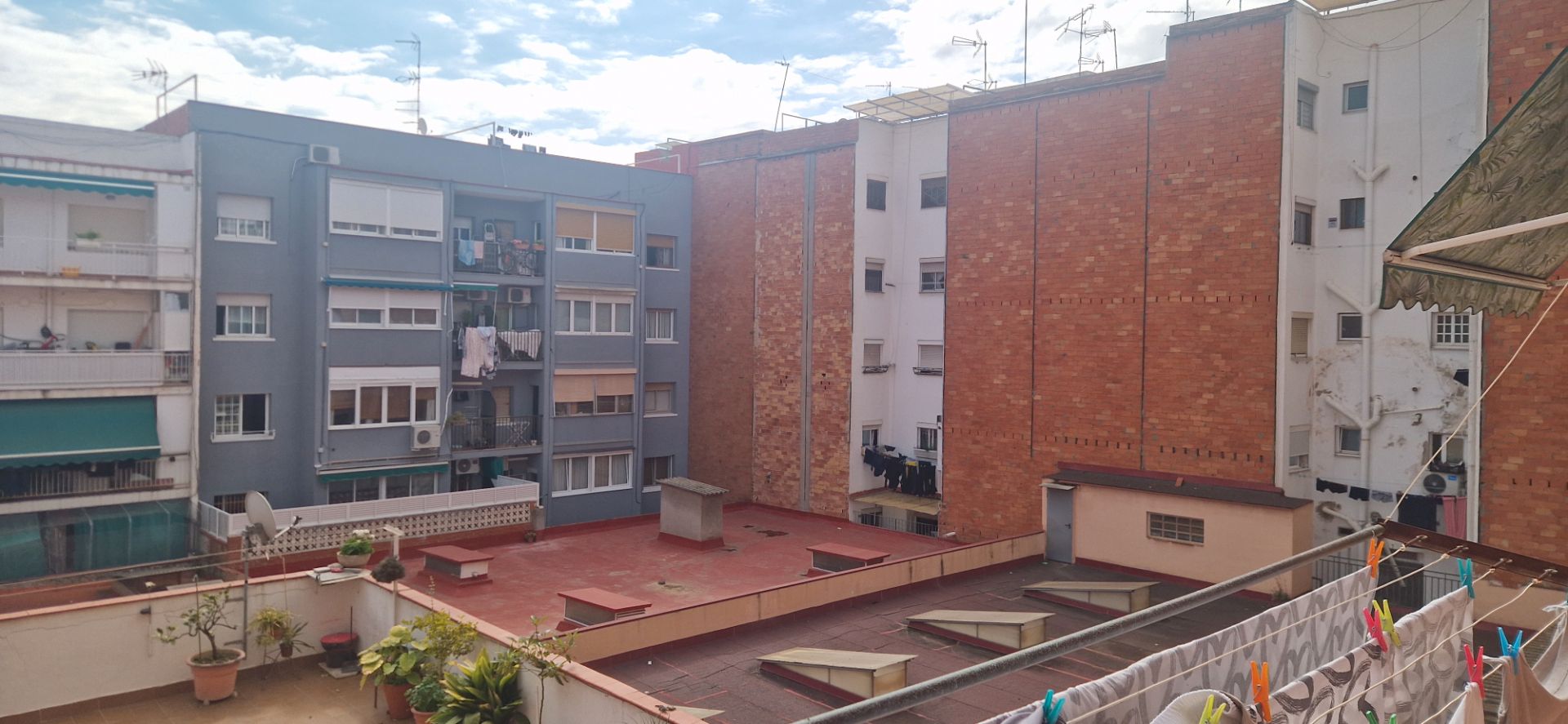 Dormitori de Pis en venda en Sant Boi de Llobregat amb Aire condicionat, Calefacció i Balcó