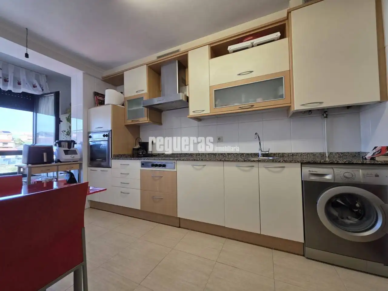 Duplex with lift for sale in Calle Fernández Corujedo, imagen 7