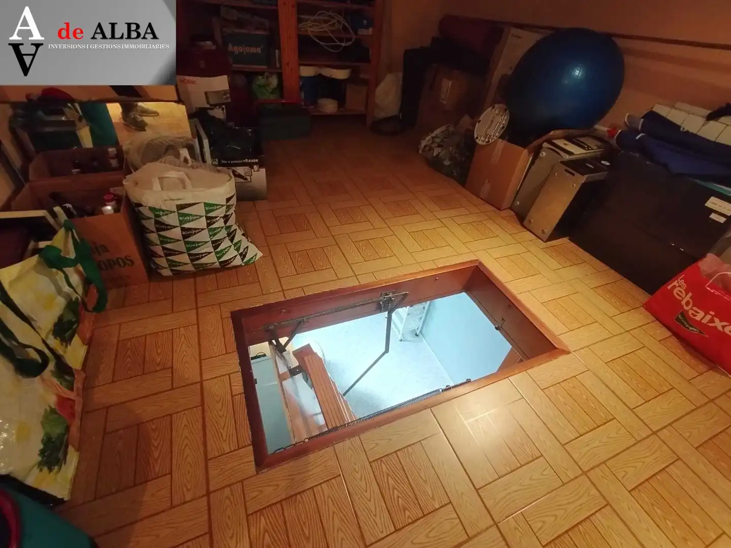 Penthouse with terrace for sale in Carrer Narcís Monturiol, imagen 11