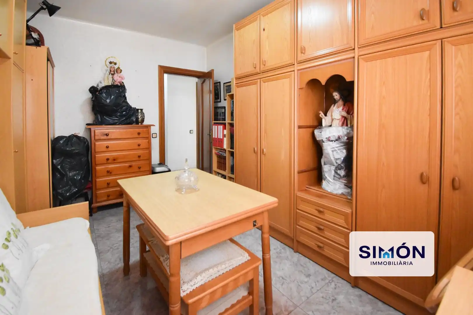Bedroom of Flat for sale in Manresa  with Balcony