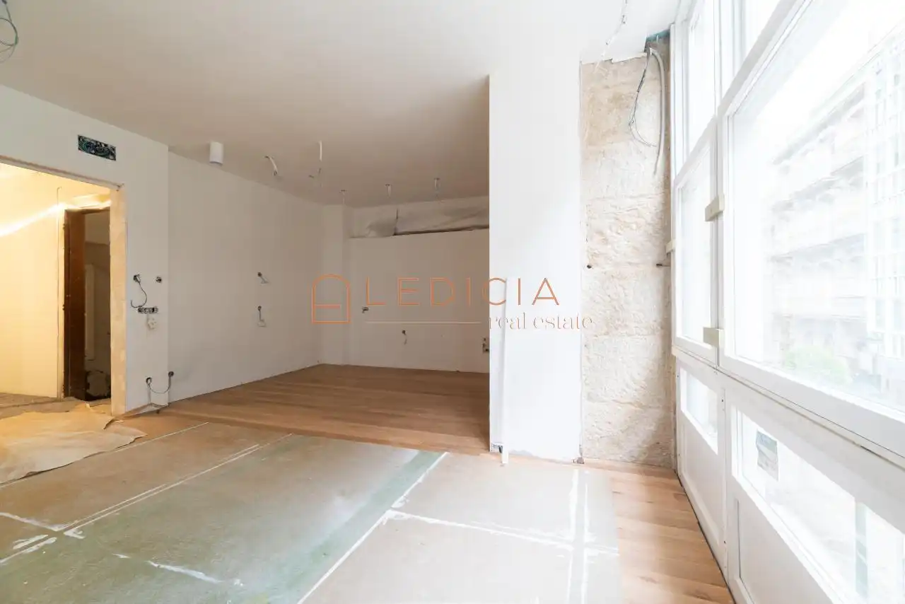 Flat for sale in Vigo   with Heating, Terrace and Furnished