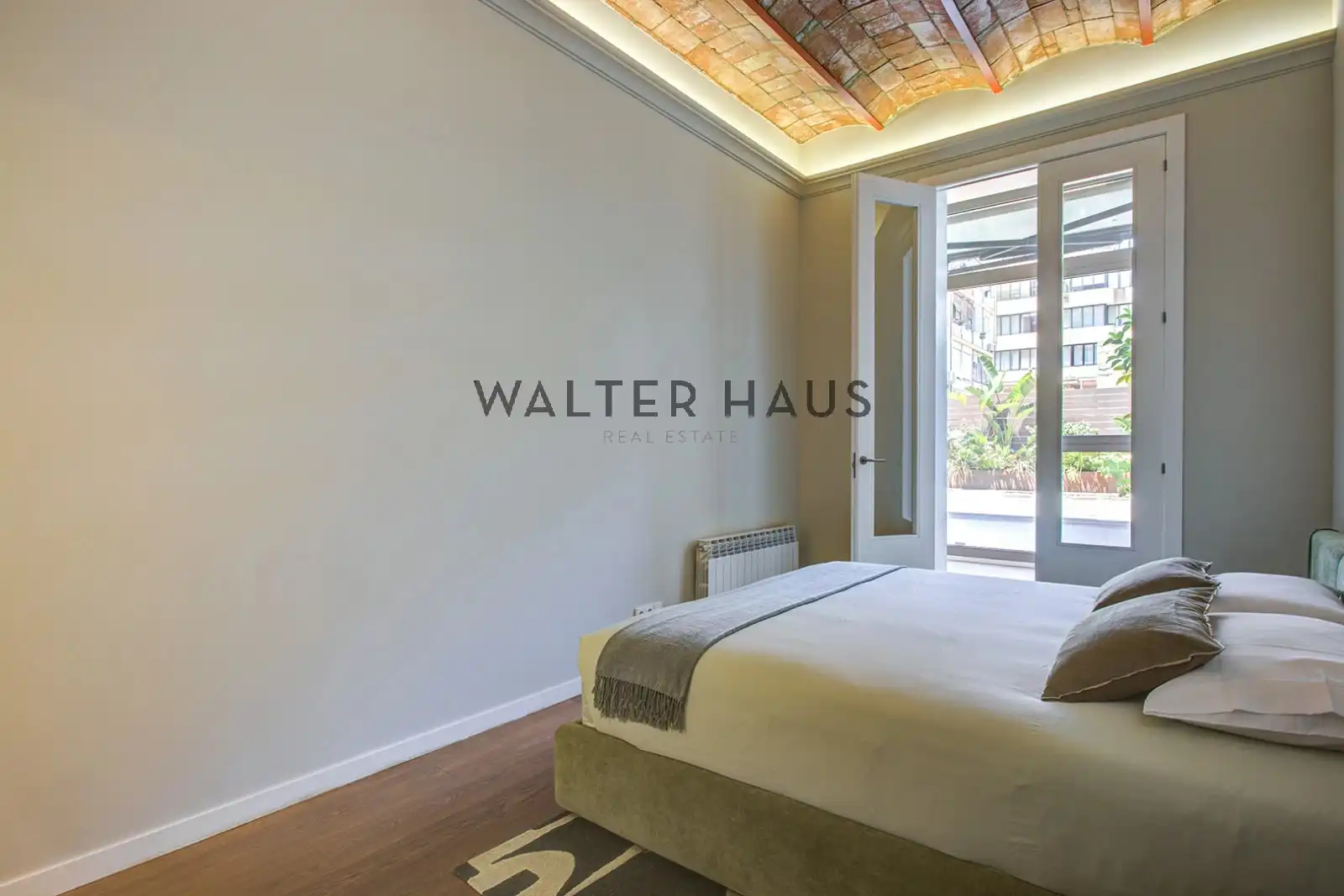 Habitación de Piso en venta en Barcelona con Aire acondicionado, Terraza y Horno