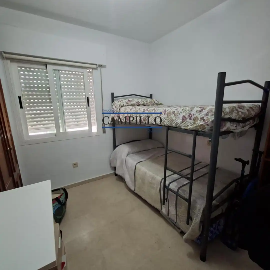 Bedroom of Flat for sale in Adra