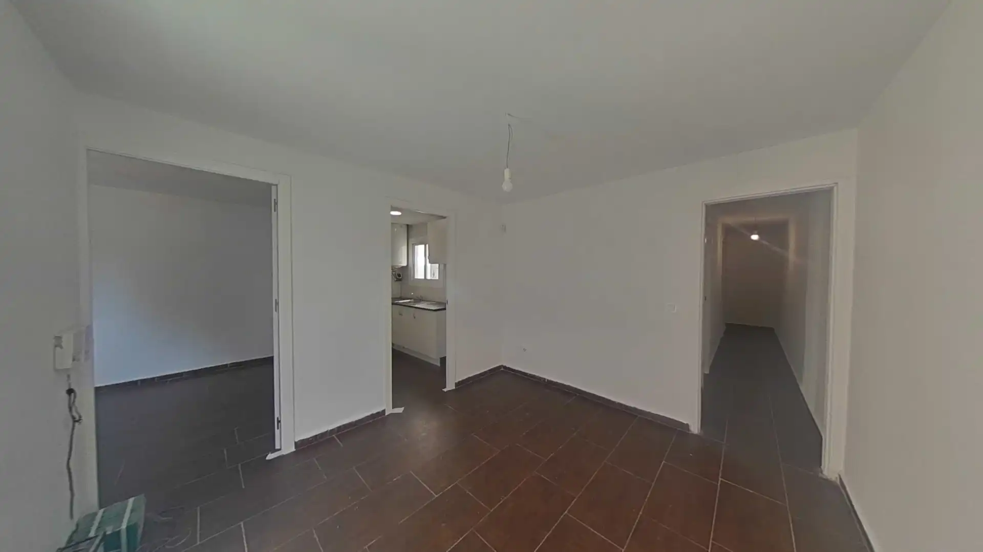 Piso en venta en L'Hospitalet de Llobregat con Balcón