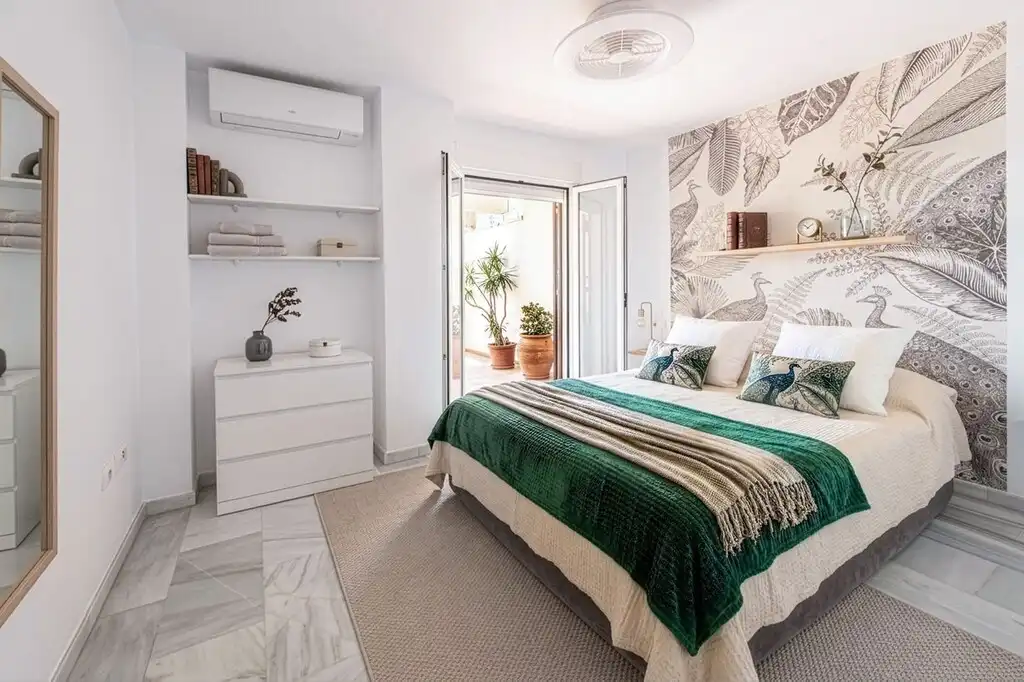 Schlafzimmer von Erdgeschoss zum Verkauf in Benalmádena mit Klimaanlage, Terrasse und Gemeinschaftspool