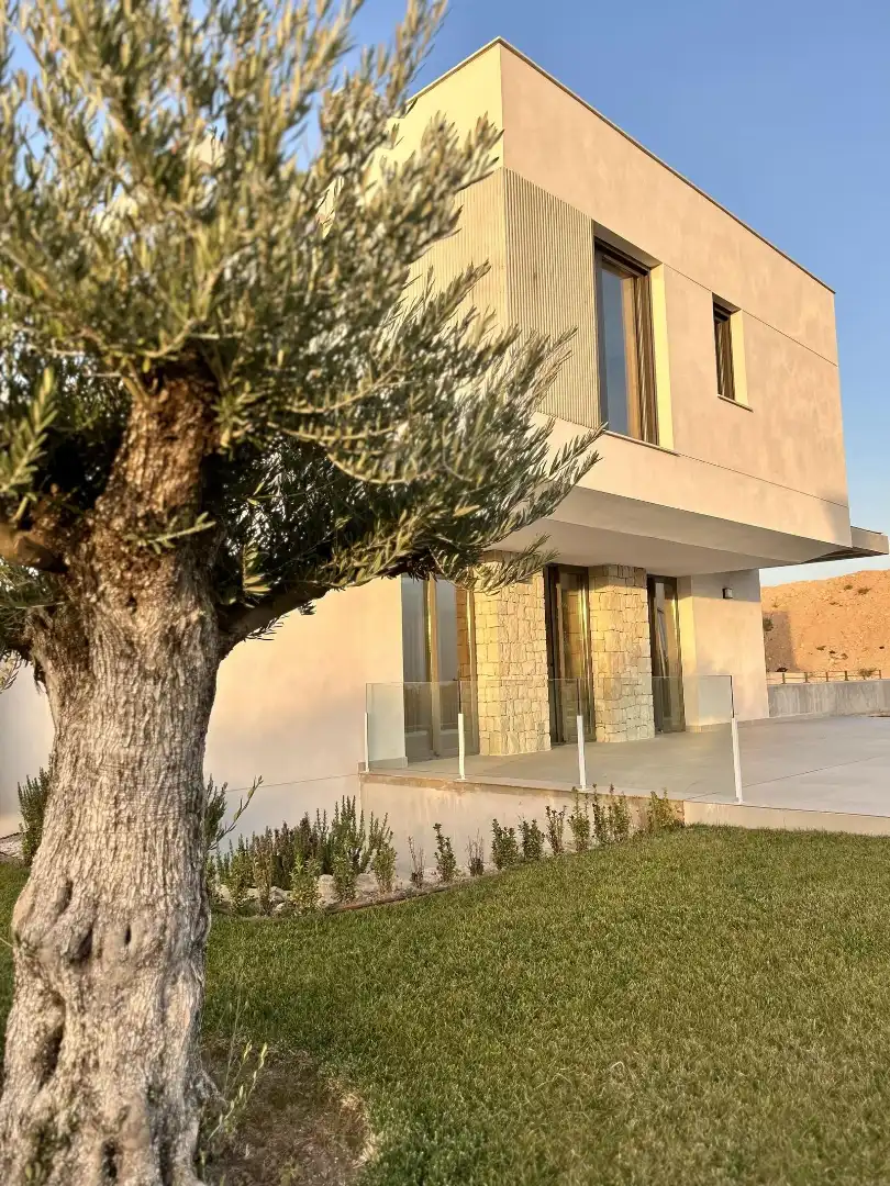 Chalet con piscina en venta en Golf Bahía, imagen 11