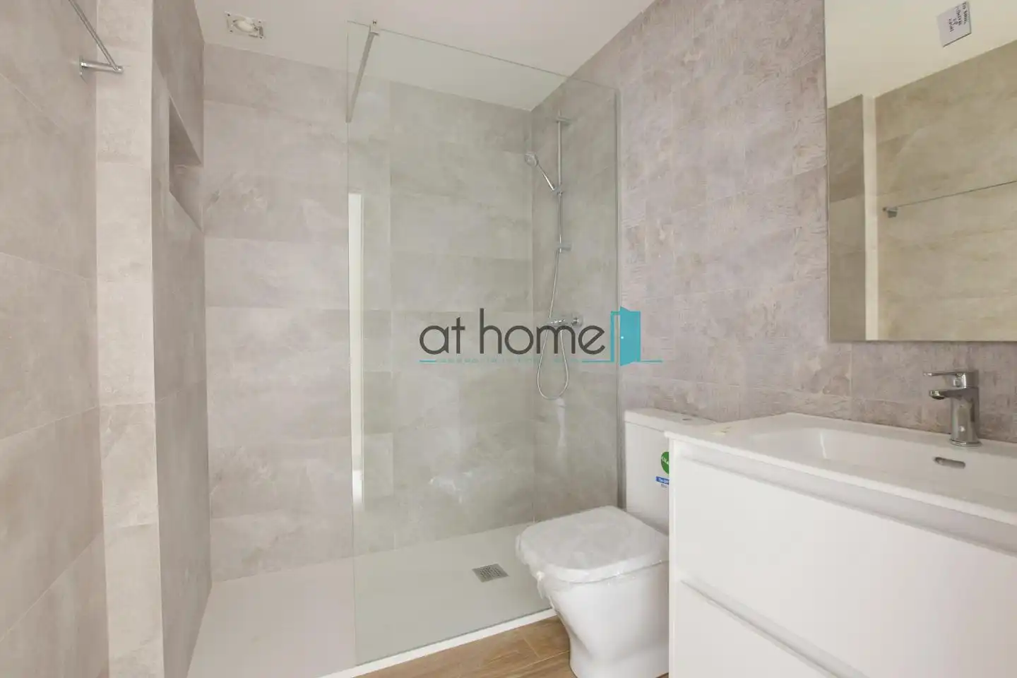 Badezimmer von Wohnung zur Miete in Alboraya mit Klimaanlage, Terrasse und Möbliert