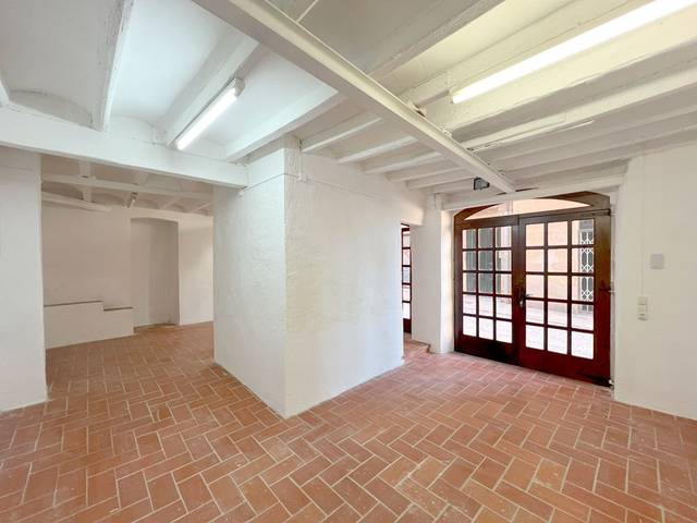 Local comercial en Alquiler en PORTELLA (DE LA) en Part Alta