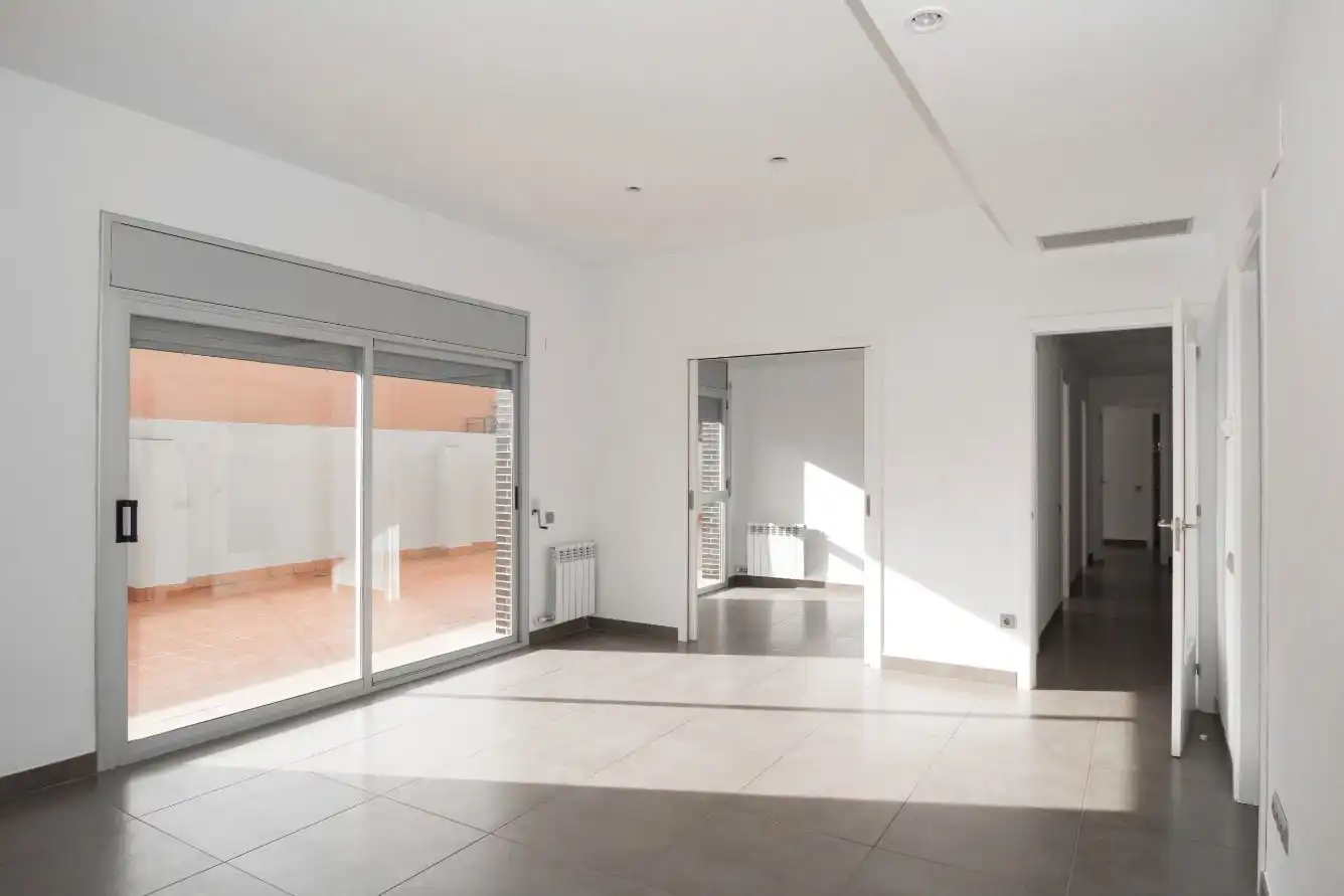 Flat for rent in Sant Cugat del Vallès  with Heating, Terrace and Storage room
