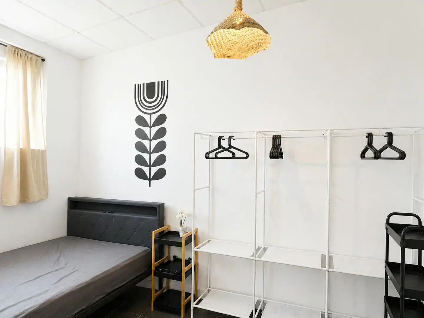 Flat for share in  Valencia Capital  with Air Conditioner, Heating and Furnished